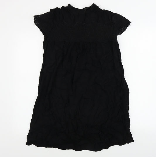 Front view of VILA women’s black ball gown, size M