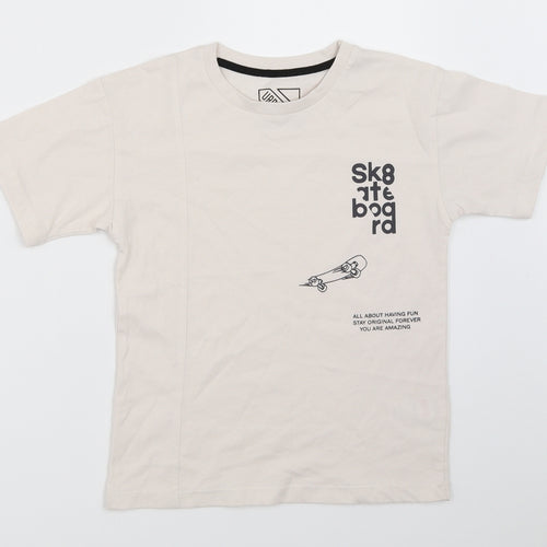 Matalan Boys Ivory   Basic T-Shirt Size 6 Years
