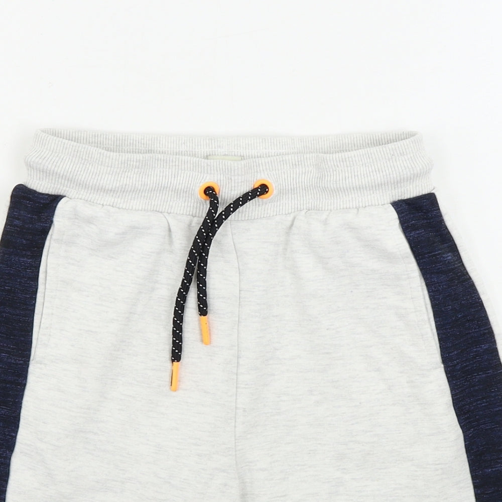 F&F  Boys Grey   Sweat Shorts Size 10-11 Years