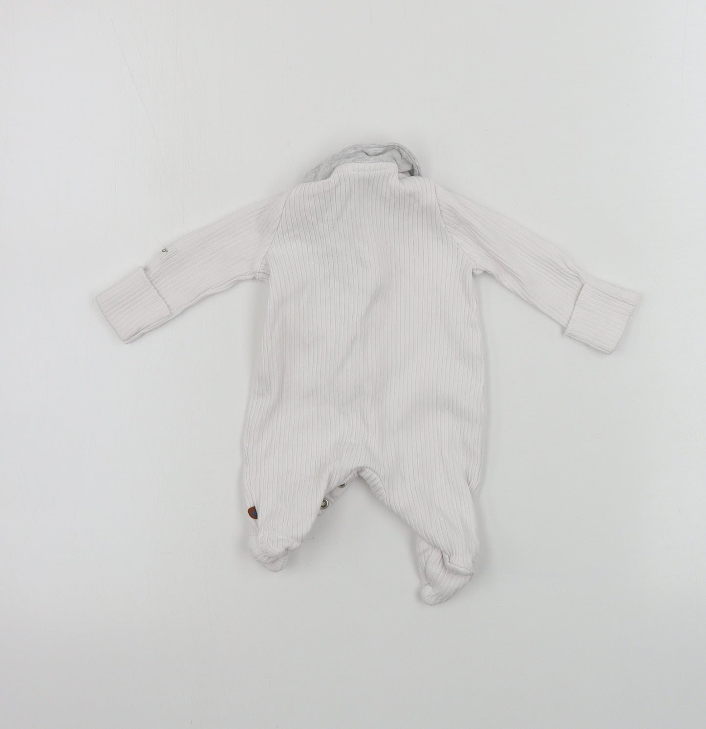 TU Boys White   Babygrow One-Piece Size Newborn