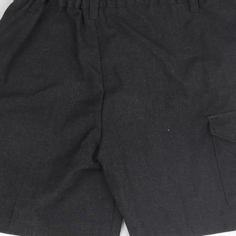 TU Boys Grey   Chino Shorts Size 8 Years
