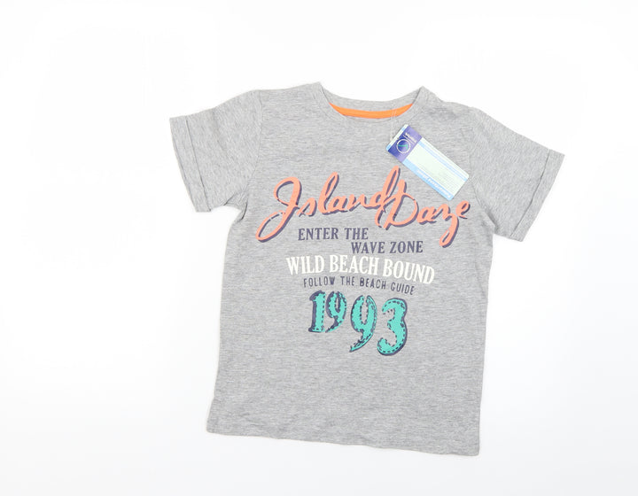 young style Boys Grey   Basic T-Shirt Size 7-8 Years