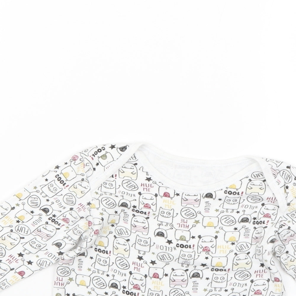 Primark Baby White Geometric  Babygrow One-Piece Size 12-18 Months