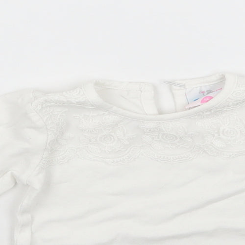 Topomini Girls White Floral  Basic T-Shirt Size 18-24 Months