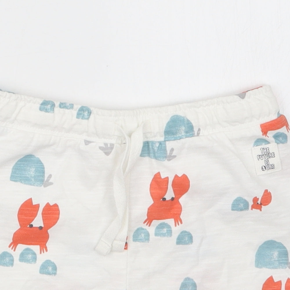 Marks and Spencer Boys White Geometric  Bermuda Shorts Size 2-3 Years