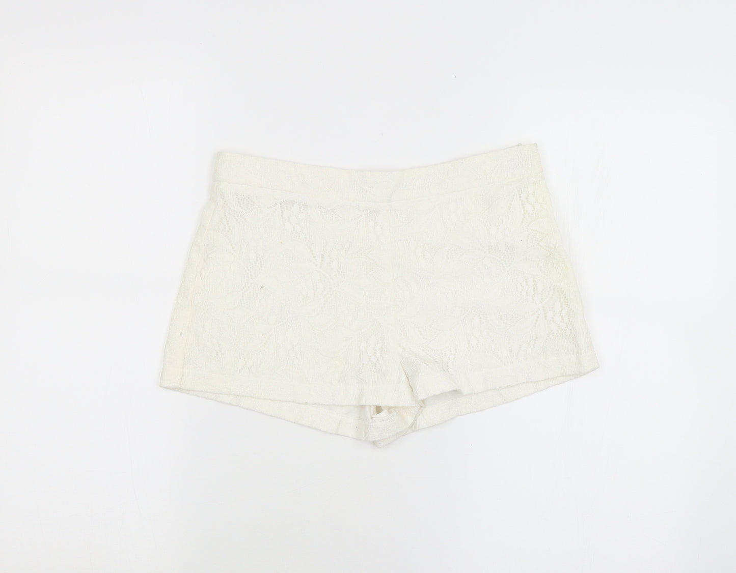 Preworn Womens White   Cut-Off Shorts Size 8