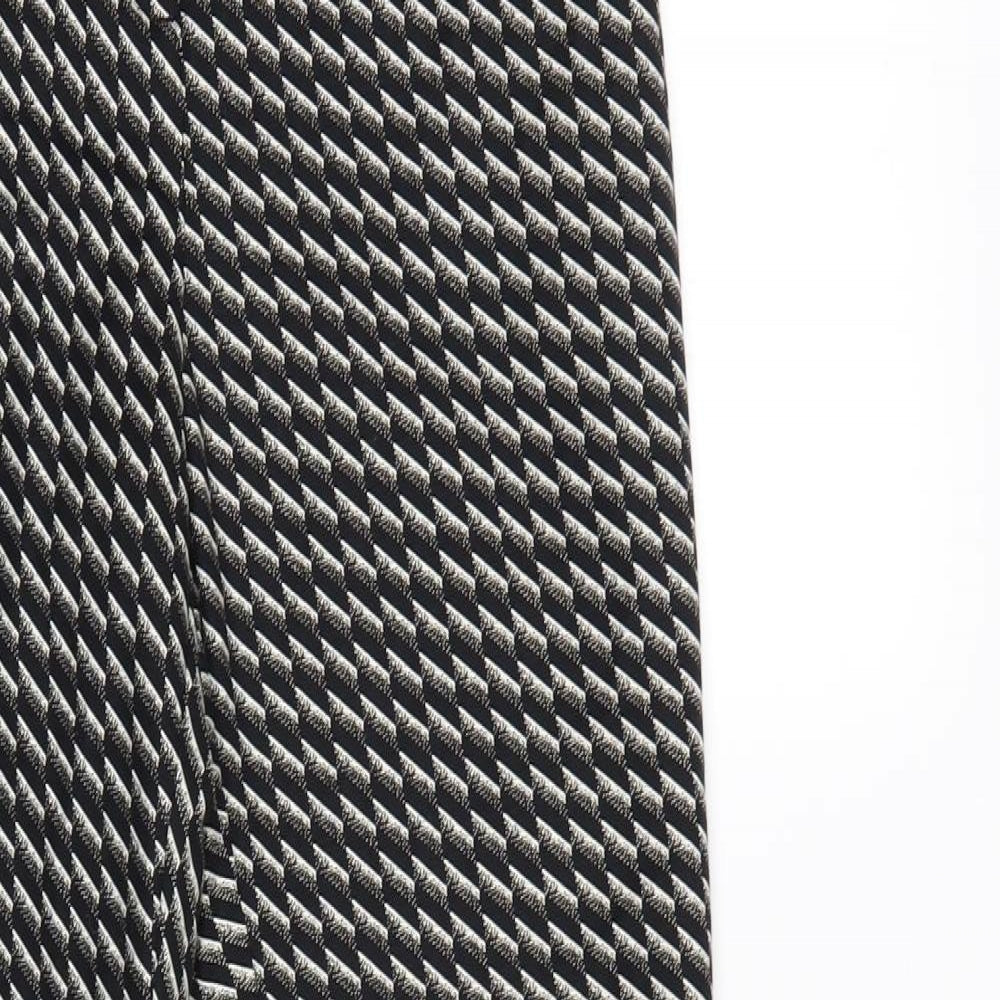 Papaya Womens Black Geometric  Trousers  Size 8 L28 in