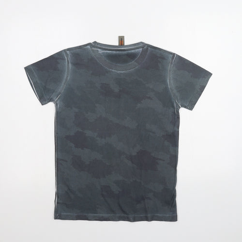 urban outlaws Boys Green Camouflage  Basic T-Shirt Size 13-14 Years