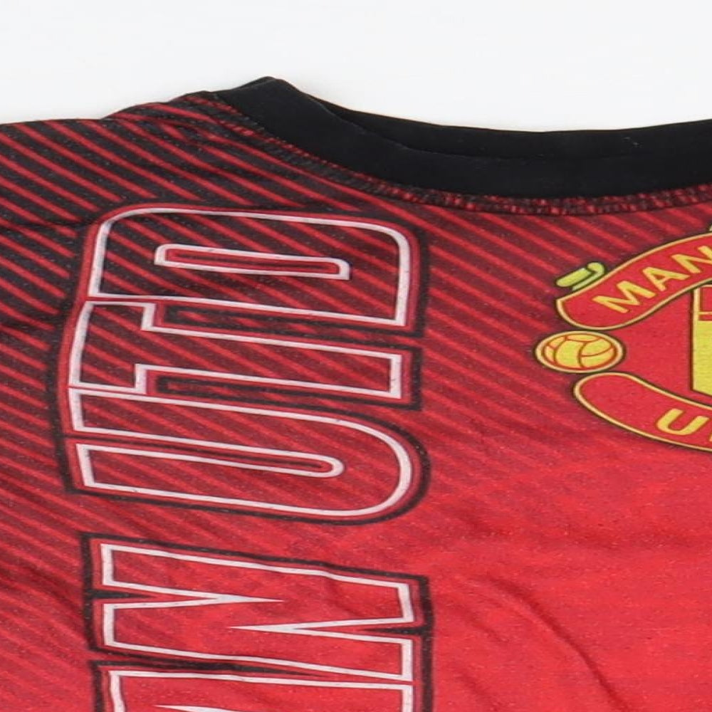 Manchester United Boys Red   Pullover Jumper Size 4-5 Years