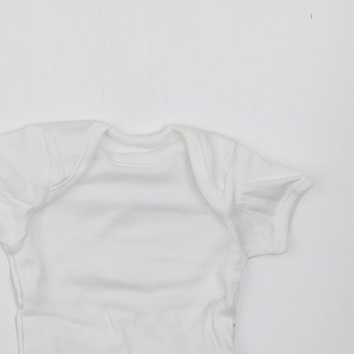 George Baby White   Babygrow One-Piece Size Newborn