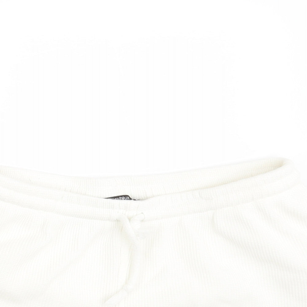 Bershka Womens White   Hot Pants Shorts Size L - Malibu California
