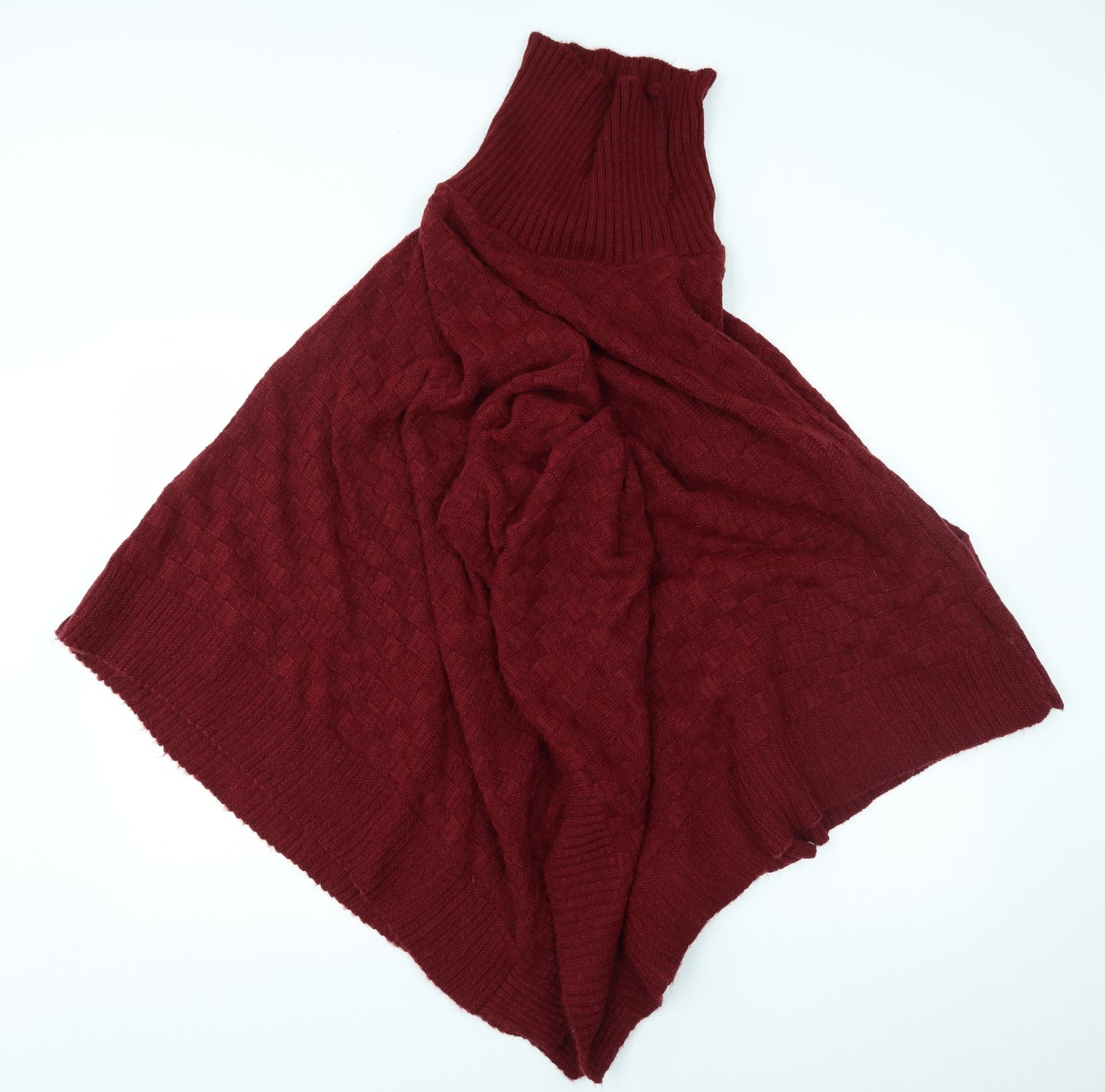 Voulez vous Womens Red    Poncho One Size