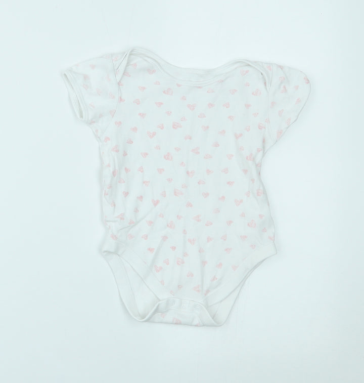 George Baby White   Babygrow One-Piece Size 18-24 Months