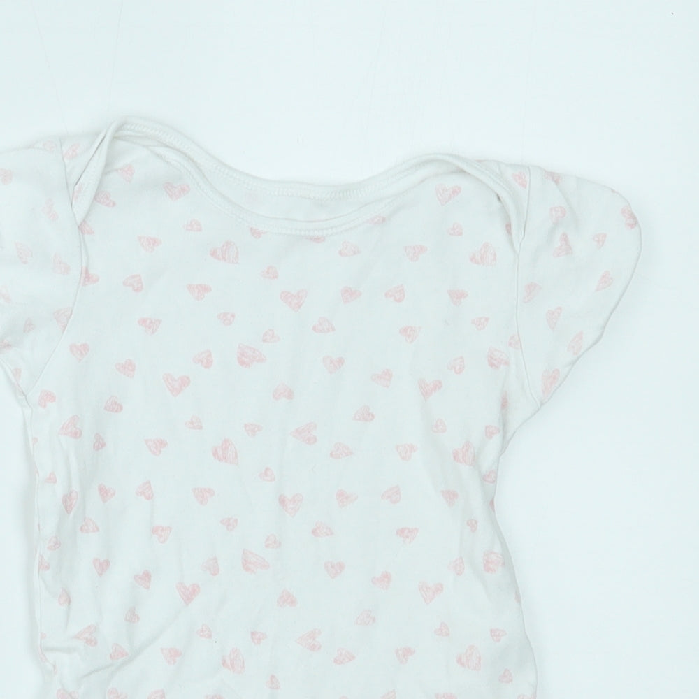 George Baby White   Babygrow One-Piece Size 18-24 Months
