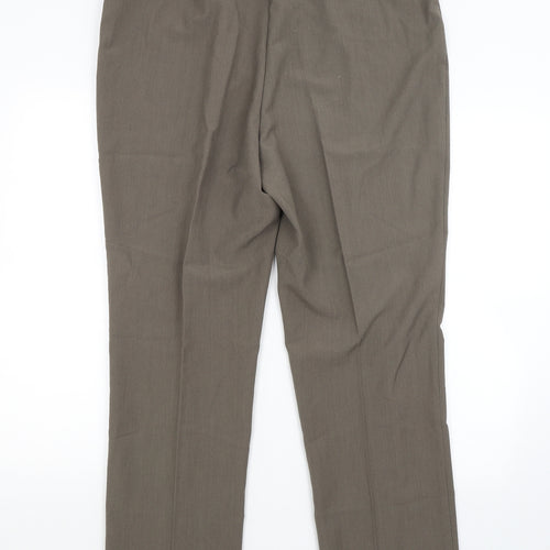 BM Womens Green   Trousers  Size 18 L28 in