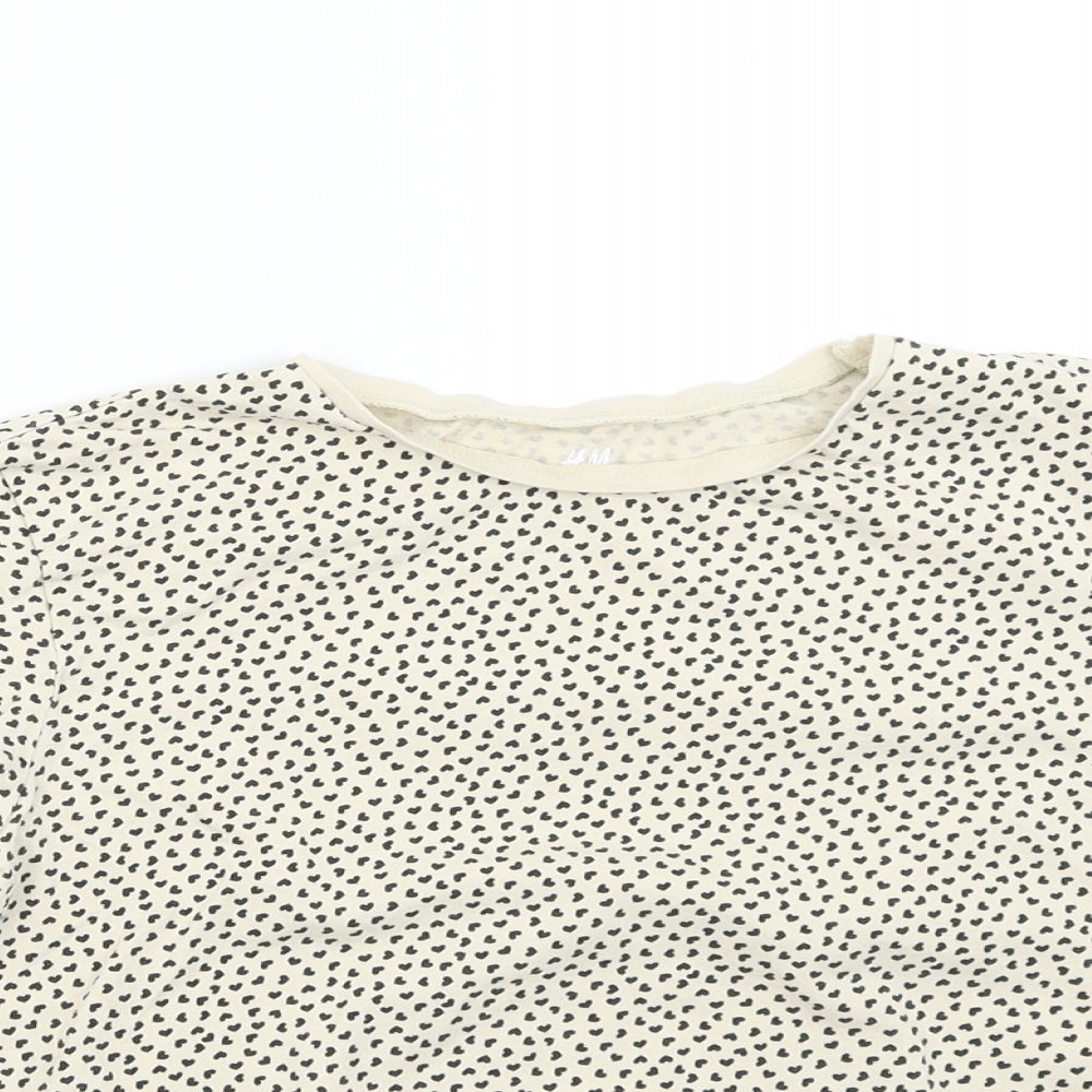 H&M Girls Beige   Basic T-Shirt Size 8-9 Years  - Hearts