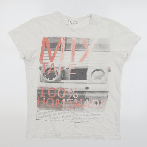 Cedar Wood State Mens White    T-Shirt Size M  - Mix Tape
