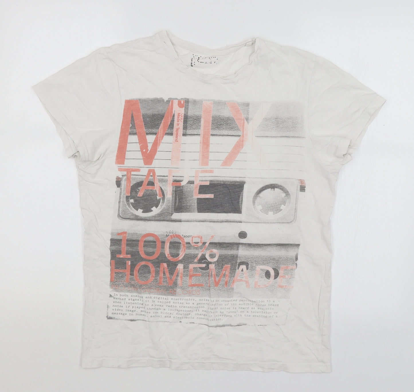 Cedar Wood State Mens White    T-Shirt Size M  - Mix Tape
