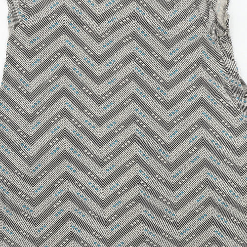 Lime   Womens Green Geometric  Basic T-Shirt Size 12