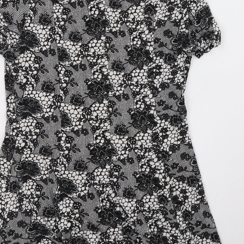 Marks and Spencer Womens White Geometric  Basic T-Shirt Size 12