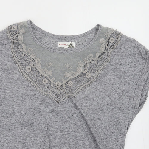Beth Jordan Womens Grey   Basic T-Shirt Size M