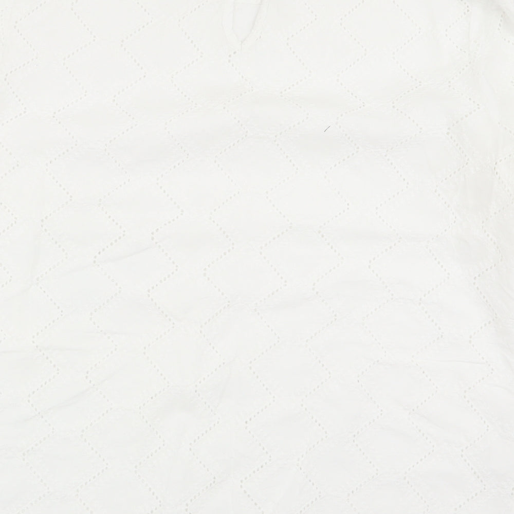 F&F Womens White Geometric  Basic Blouse Size 12