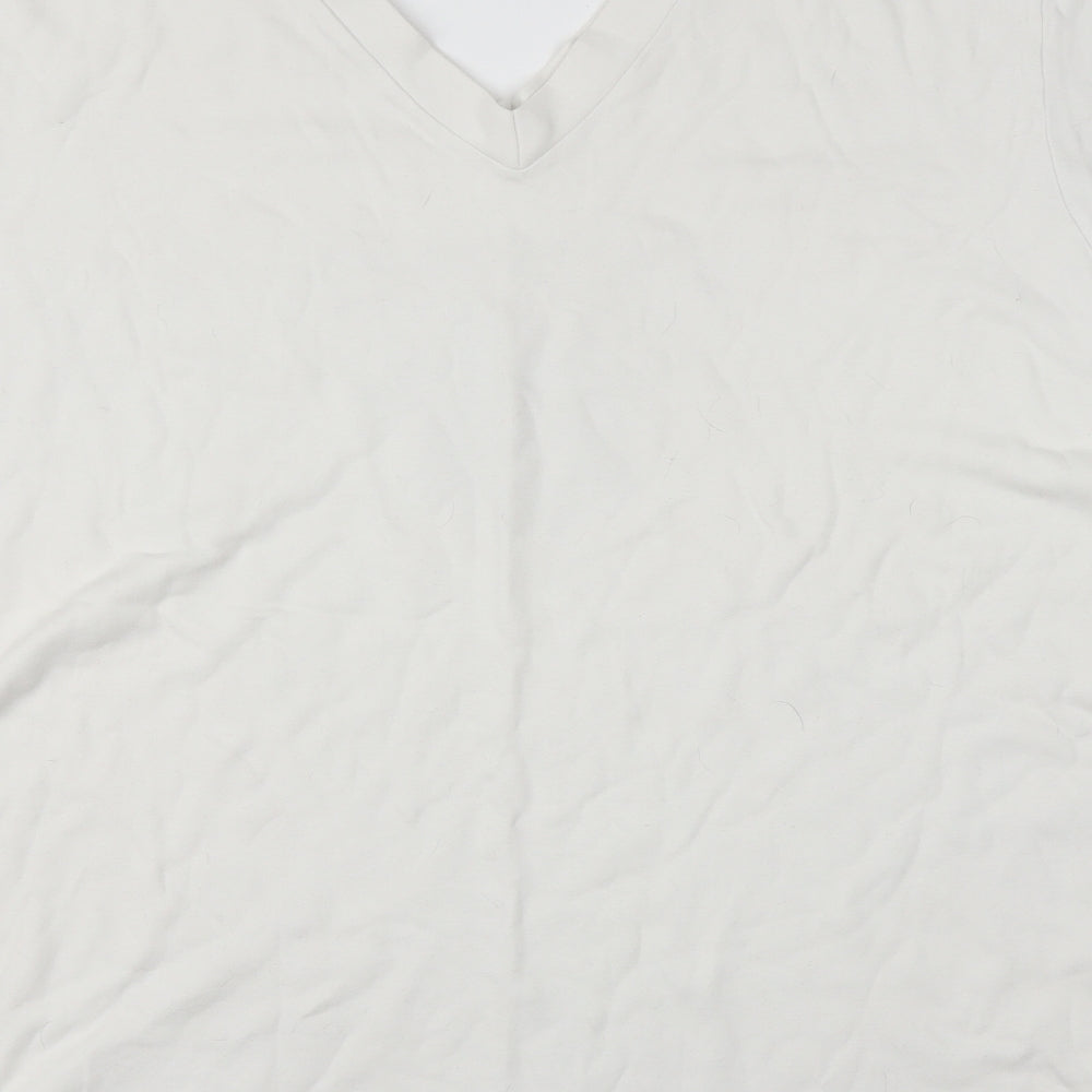 Preworn Womens White   Basic T-Shirt Size 28