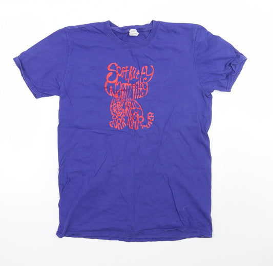 Front view of Gildan women’s blue basic t-shirt, size L