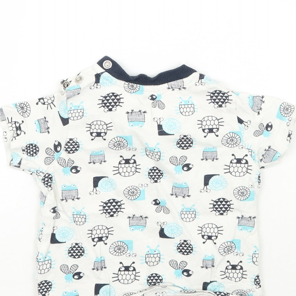 Nutmeg Boys White Geometric  Basic T-Shirt Size 9-12 Months