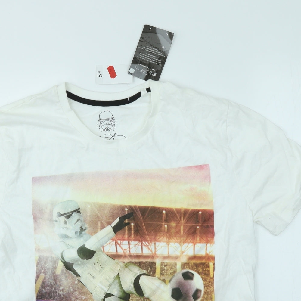 Shepperton Mens White    T-Shirt Size M  - FOOTBALL