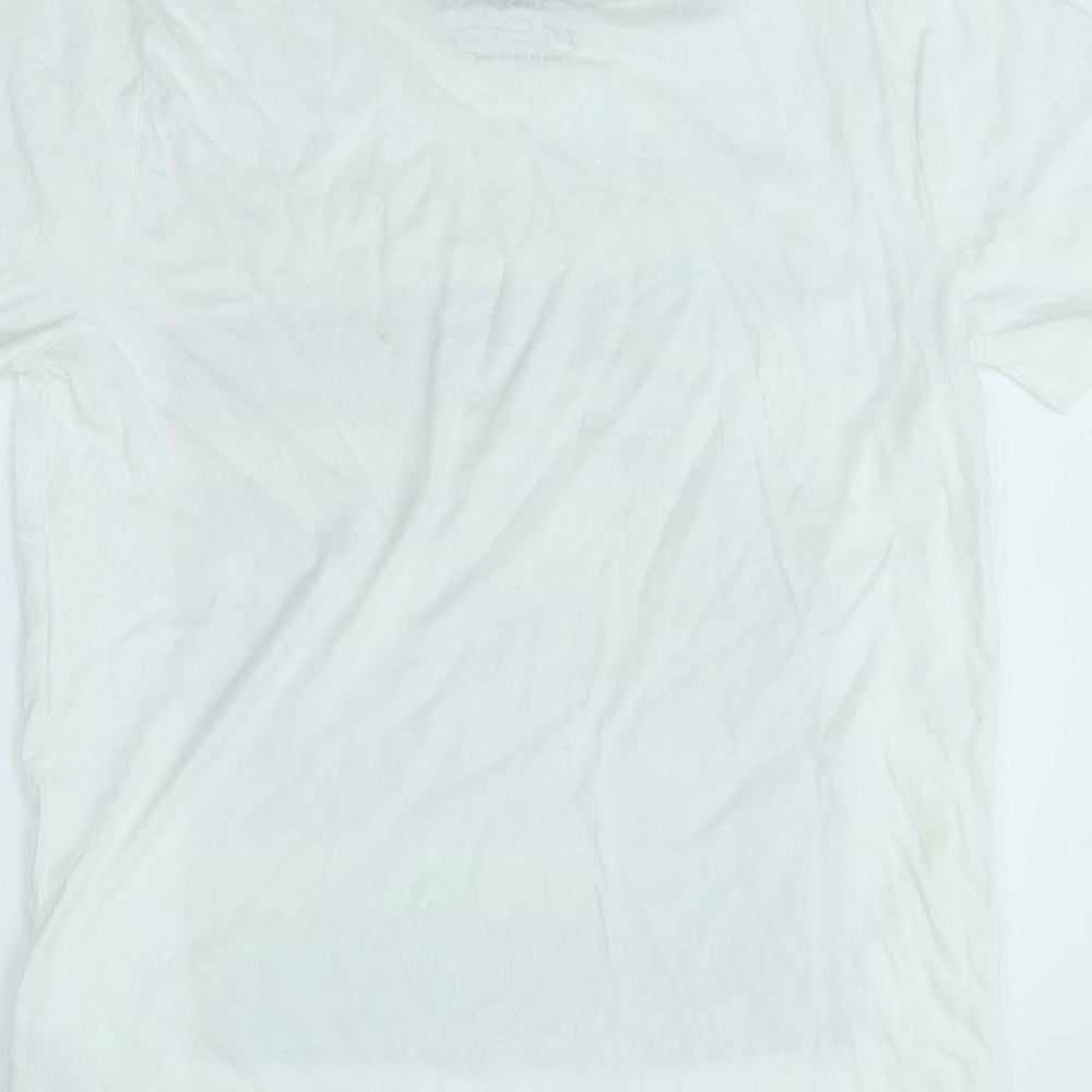 Shepperton Mens White    T-Shirt Size M  - FOOTBALL