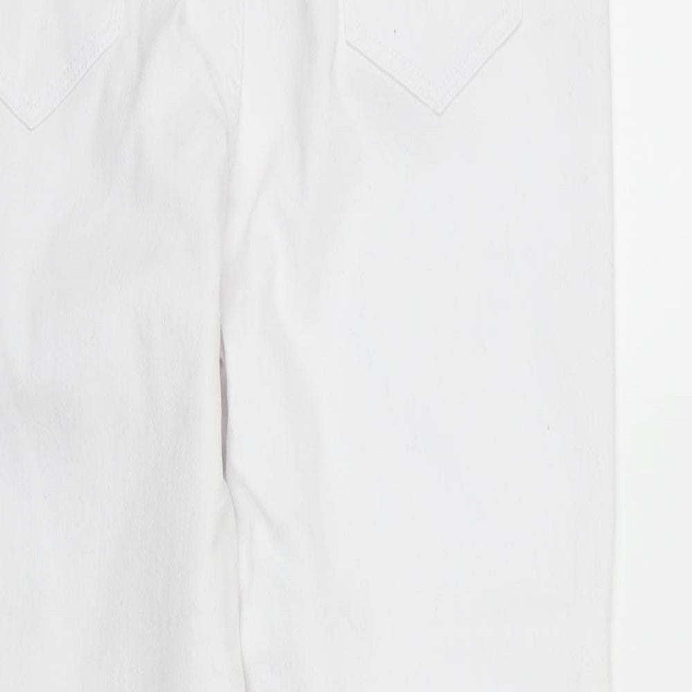 Max Jeans Womens White  Denim Capri Jeans Size 4 L23 in