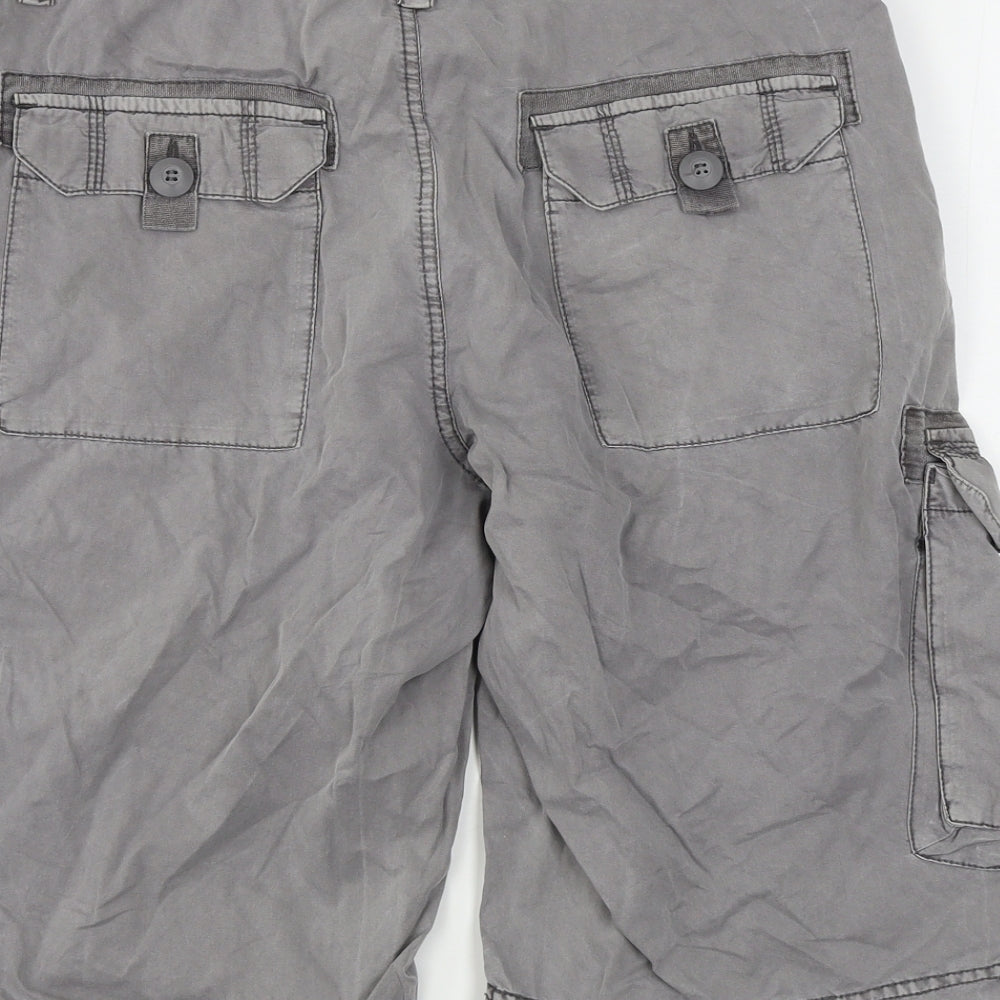 Easy Mens Grey   Chino Shorts Size 32 in