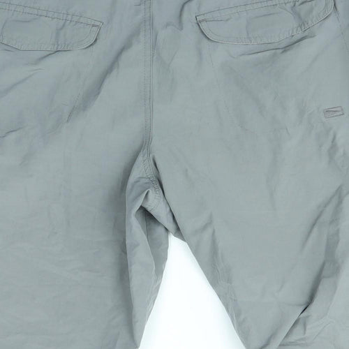 Blue Harbour Mens Grey   Cargo Shorts Size 36 in