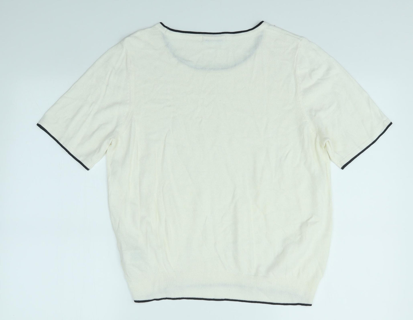 Classic Womens Ivory   Basic T-Shirt Size 16