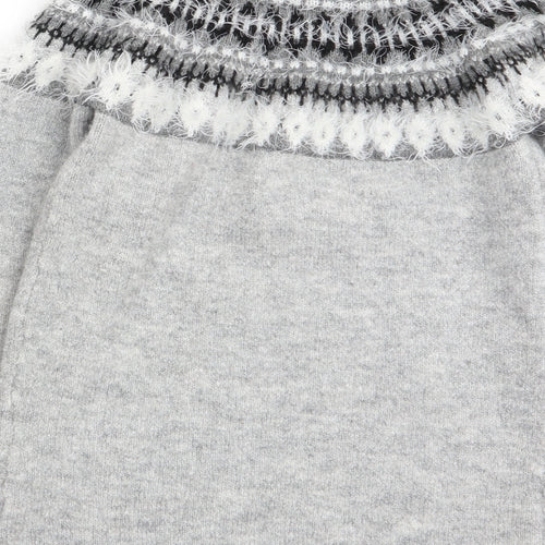 Primark Girls Grey Geometric  Pullover Jumper Size 7-8 Years