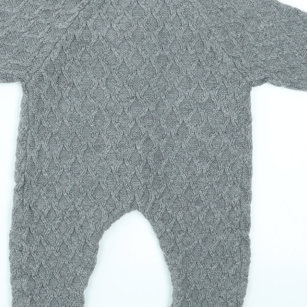 Preworn Boys Grey   Babygrow One-Piece Size 12-18 Months