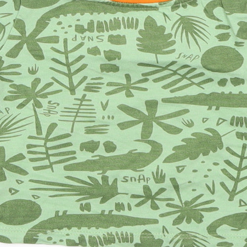Baby Baby Green Floral  Basic T-Shirt Size 0-3 Months