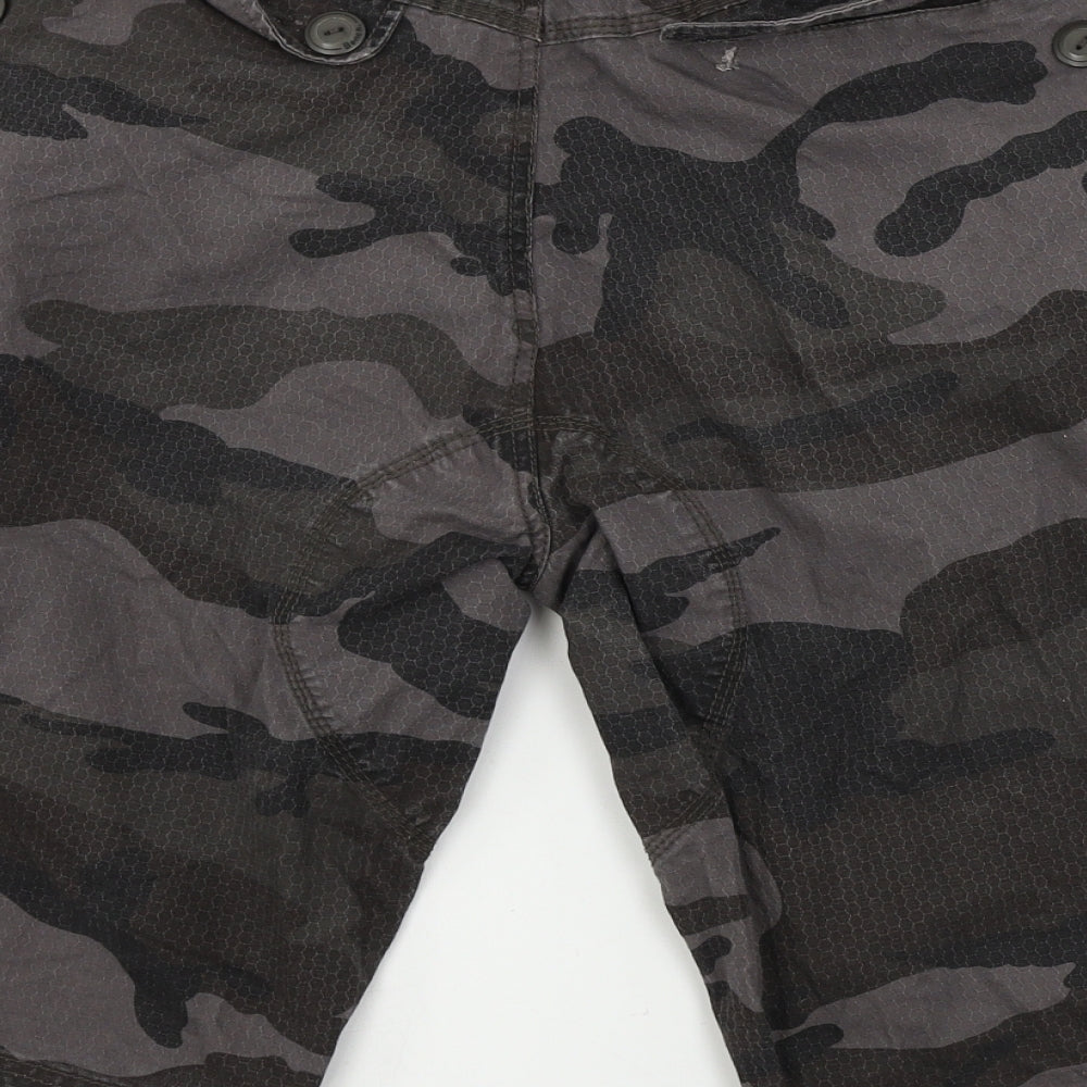 Bench Mens Grey Camouflage  Chino Shorts Size 34 in