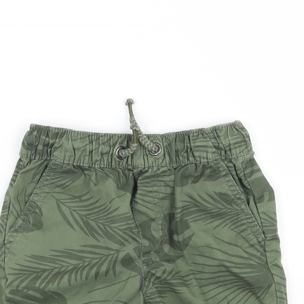 Nutmeg Boys Green Floral  Bermuda Shorts Size 3-4 Years