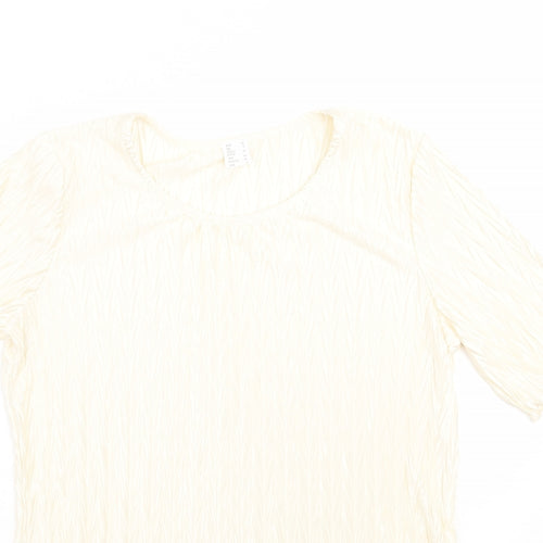 Preworn Womens Ivory   Basic T-Shirt Size 12