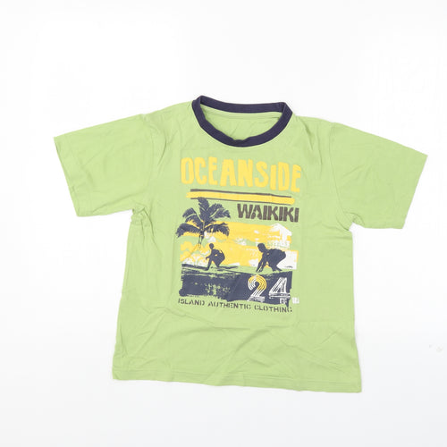 Preworn Boys Green   Basic T-Shirt Size 8-9 Years