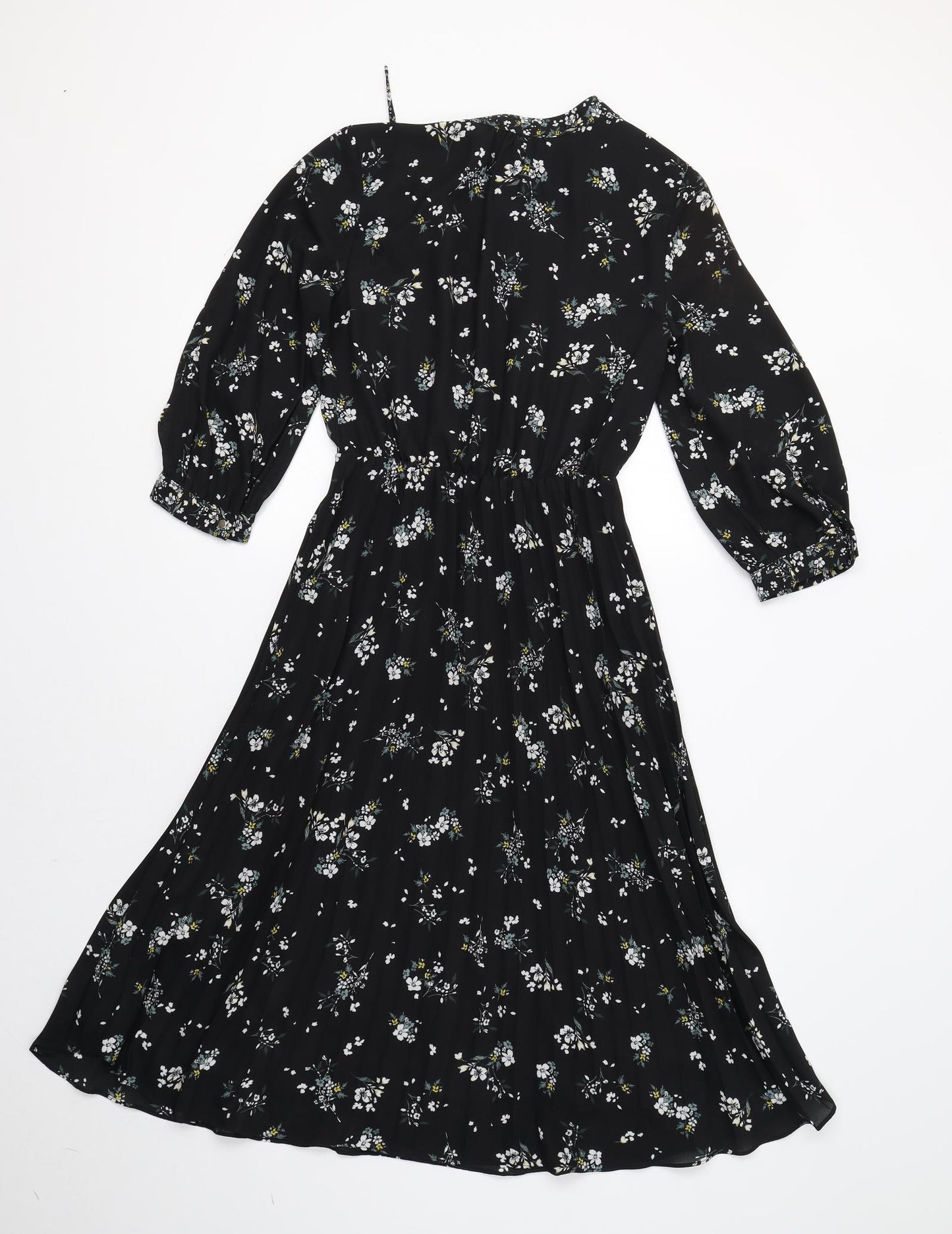 H&M Womens Black Floral  Fit & Flare  Size 8
