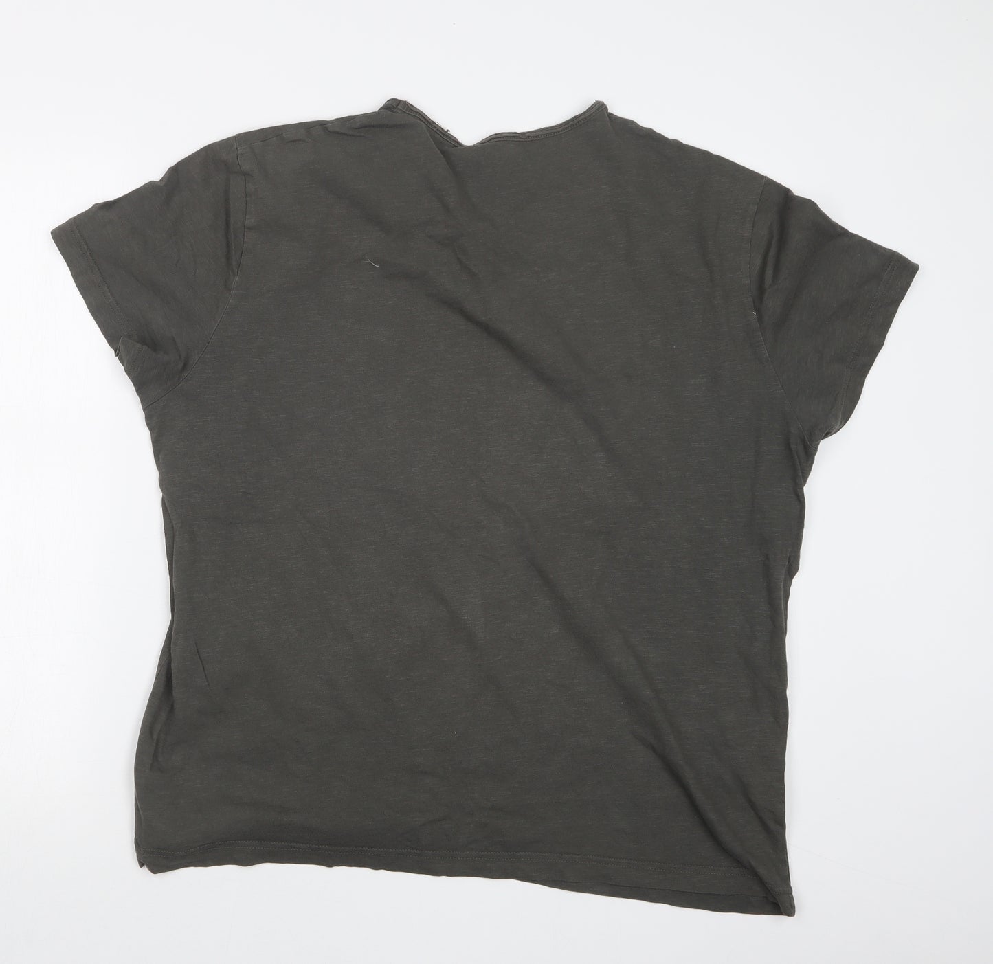 TU Mens Grey    T-Shirt Size XL