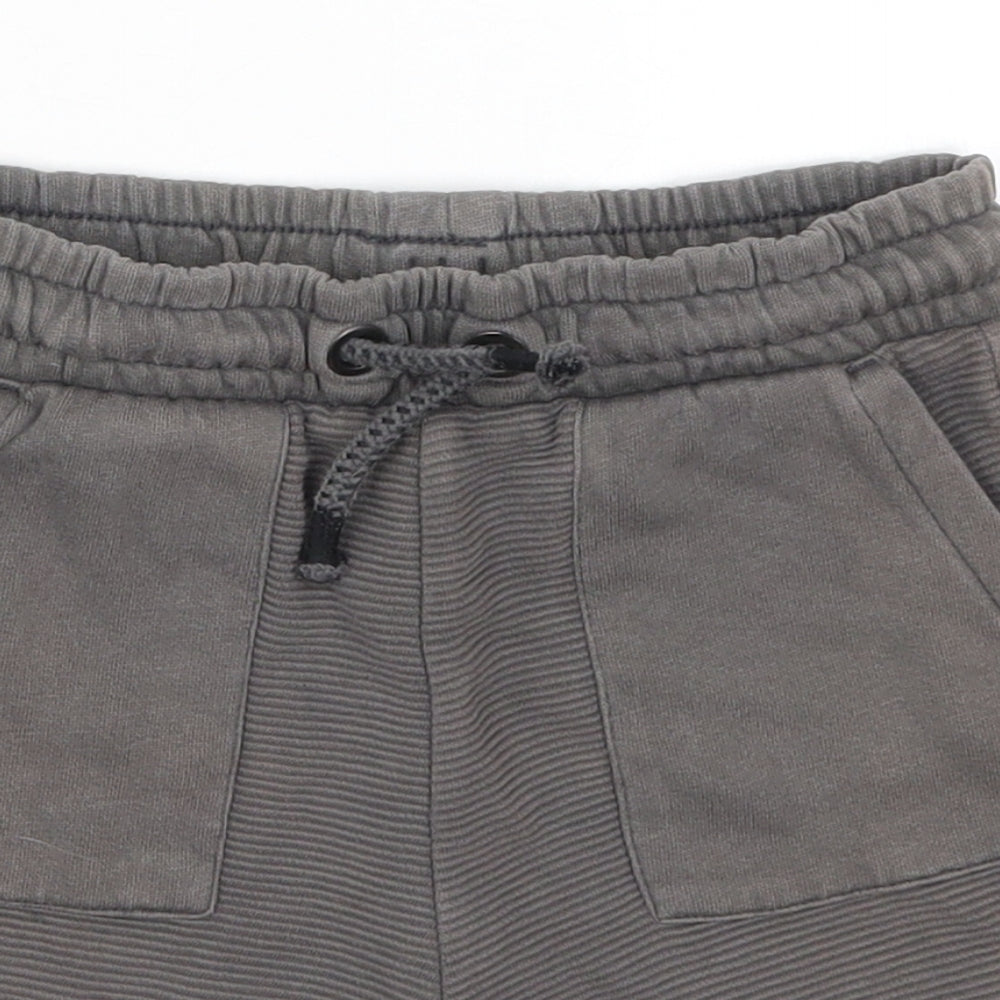 George Boys Grey   Sweat Shorts Size 5-6 Years