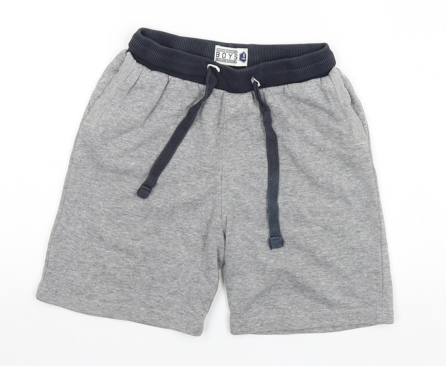 Preworn Boys Grey   Sweat Shorts Size 9 Years