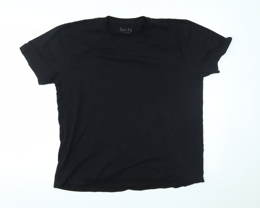 Front view of boohooMAN men’s black t-shirt, size L