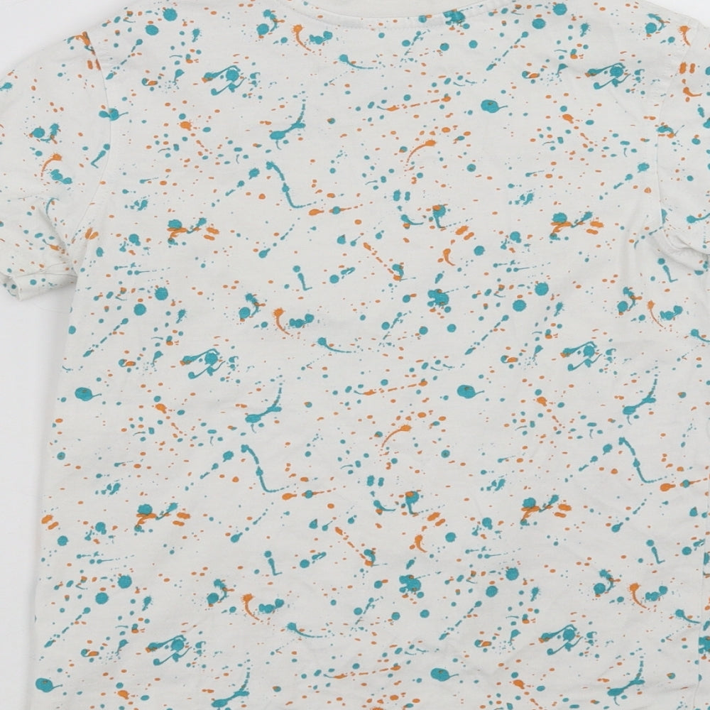 George Boys White   Basic T-Shirt Size 9-10 Years  - splatter print