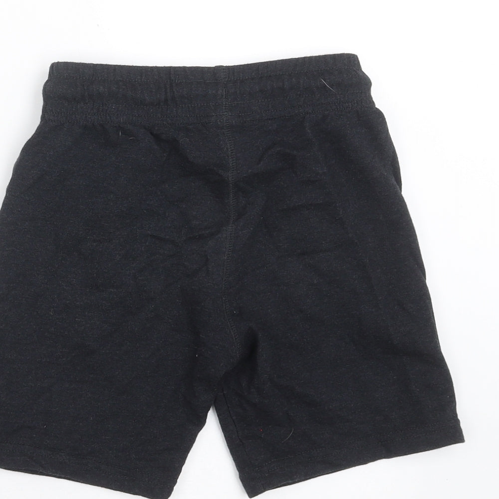 F&F Boys Grey   Sweat Shorts Size 5-6 Years