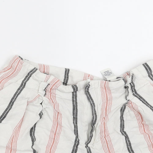 FOREVER 21 Womens White Striped  Hot Pants Shorts Size L